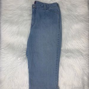 Gloria Vanderbilt size 16w knee knockers H10